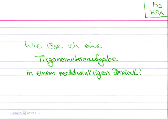 Wie löse ich eine Trigonometrieaufgabe in einem rechtwinkligen Dreieck?