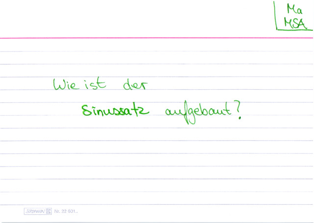 Wie ist der Sinussatz aufgebaut?