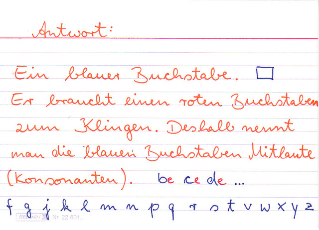 Blaue Buchstaben
